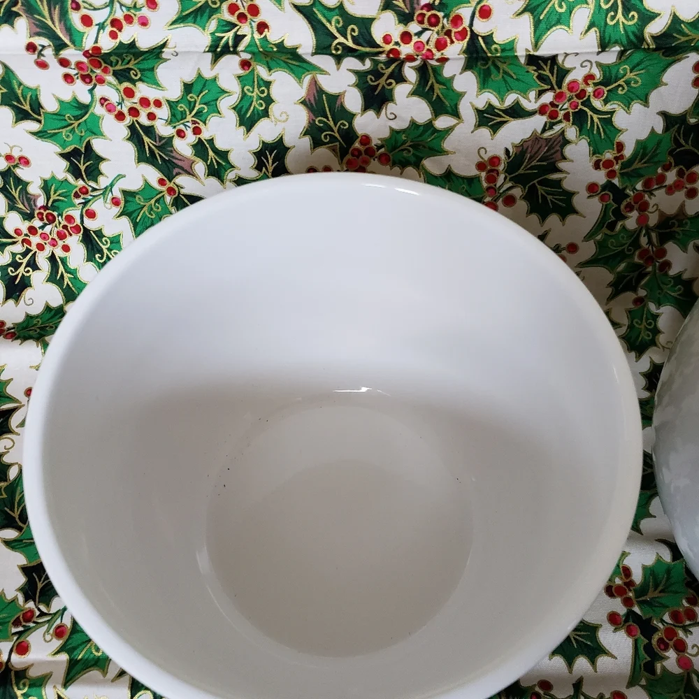 N/A christmas bowls